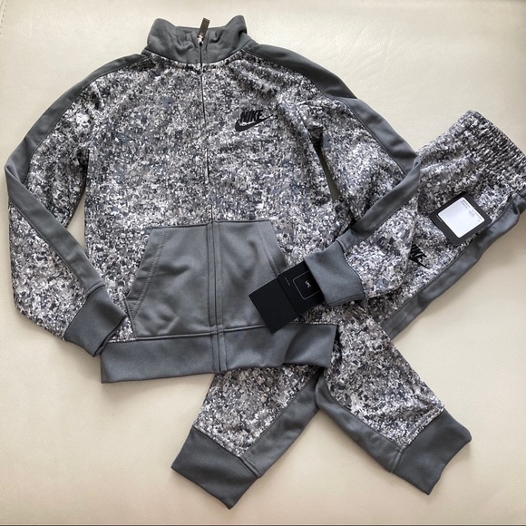 Nike Other - Nike tracksuit super cute boy active set 4000